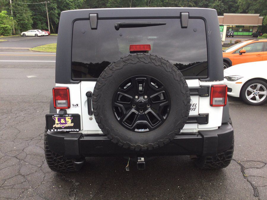 Used 2017 Jeep Wrangler Unlimited Sport AWD/4WD image 7