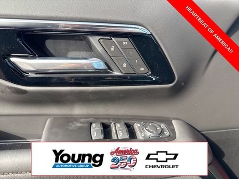 New 2026 Chevrolet Suburban High Country AWD/4WD image 25