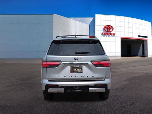 Used 2025 Toyota Sequoia Limited AWD/4WD image 12