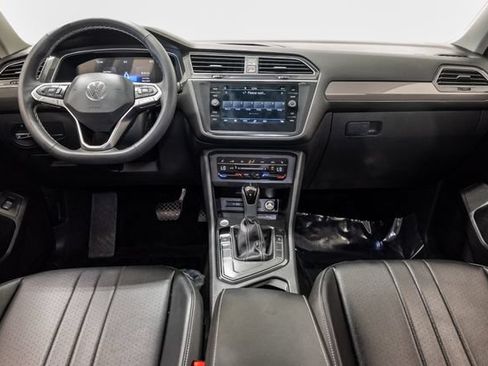 Used 2024 Volkswagen Tiguan SE FWD image 27
