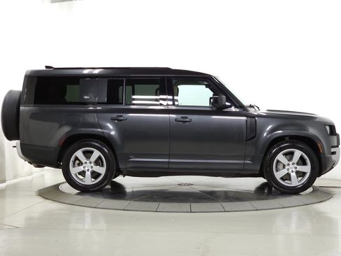 Used 2023 Land Rover Defender 130 First Edition image 10