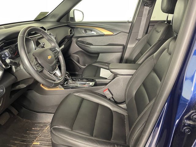 Used 2023 Chevrolet TrailBlazer ACTIV w/ Convenience Package AWD/4WD image 2