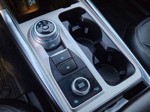 Used 2021 Ford Explorer Limited image 30