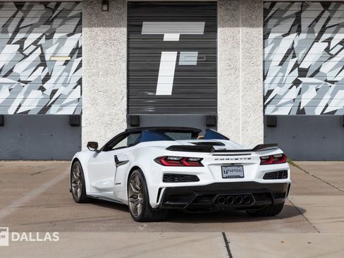 Used 2023 Chevrolet Corvette Z06 image 13