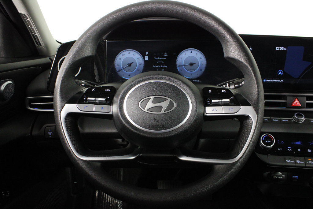 Certified 2024 Hyundai Elantra SEL FWD image 10