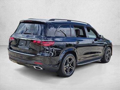 New 2026 Mercedes-Benz GLS 450 4MATIC image 2