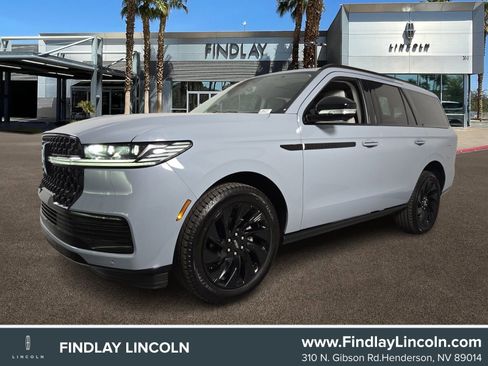 New 2026 Lincoln Navigator Reserve w/ Jet Appearance Package AWD/4WD image 1