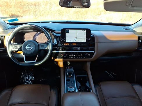 Used 2022 Nissan Pathfinder Platinum w/ Cargo Package image 22