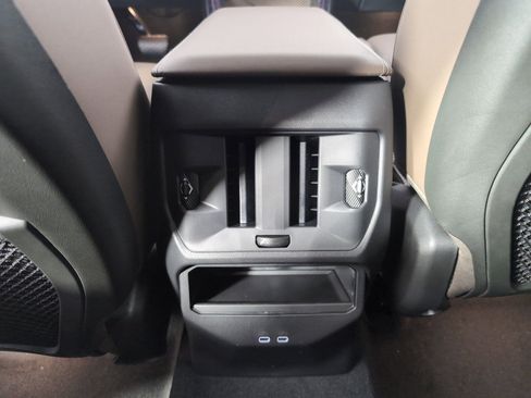 Used 2025 BMW X3 xDrive30i w/ Premium Package image 28