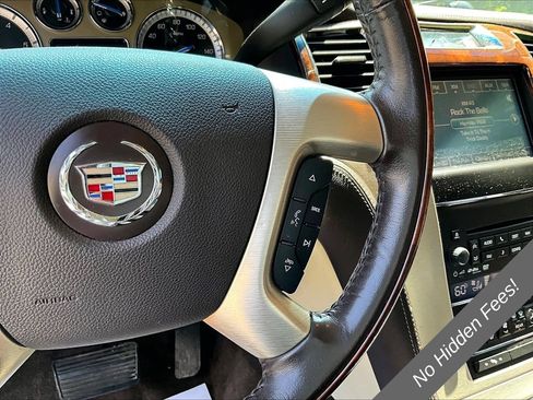 Used 2011 Cadillac Escalade Platinum AWD/4WD image 16