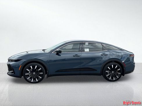 New 2026 Toyota Crown Platinum AWD/4WD image 3