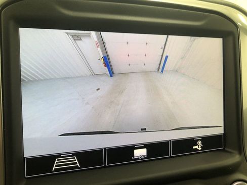 Used 2020 Chevrolet Silverado 1500 LTZ image 18