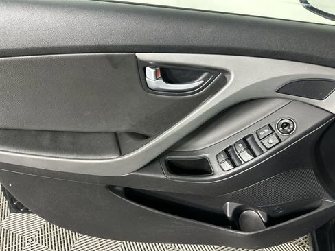 Used 2015 Hyundai Elantra Limited FWD image 22