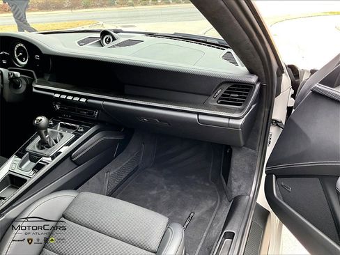 Used 2023 Porsche 911 GT3 image 16