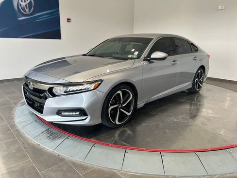 Used 2019 Honda Accord Sport image 3