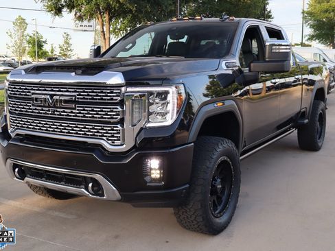 Used 2021 GMC Sierra 2500 Denali w/ Denali Black Diamond Edition AWD/4WD image 8
