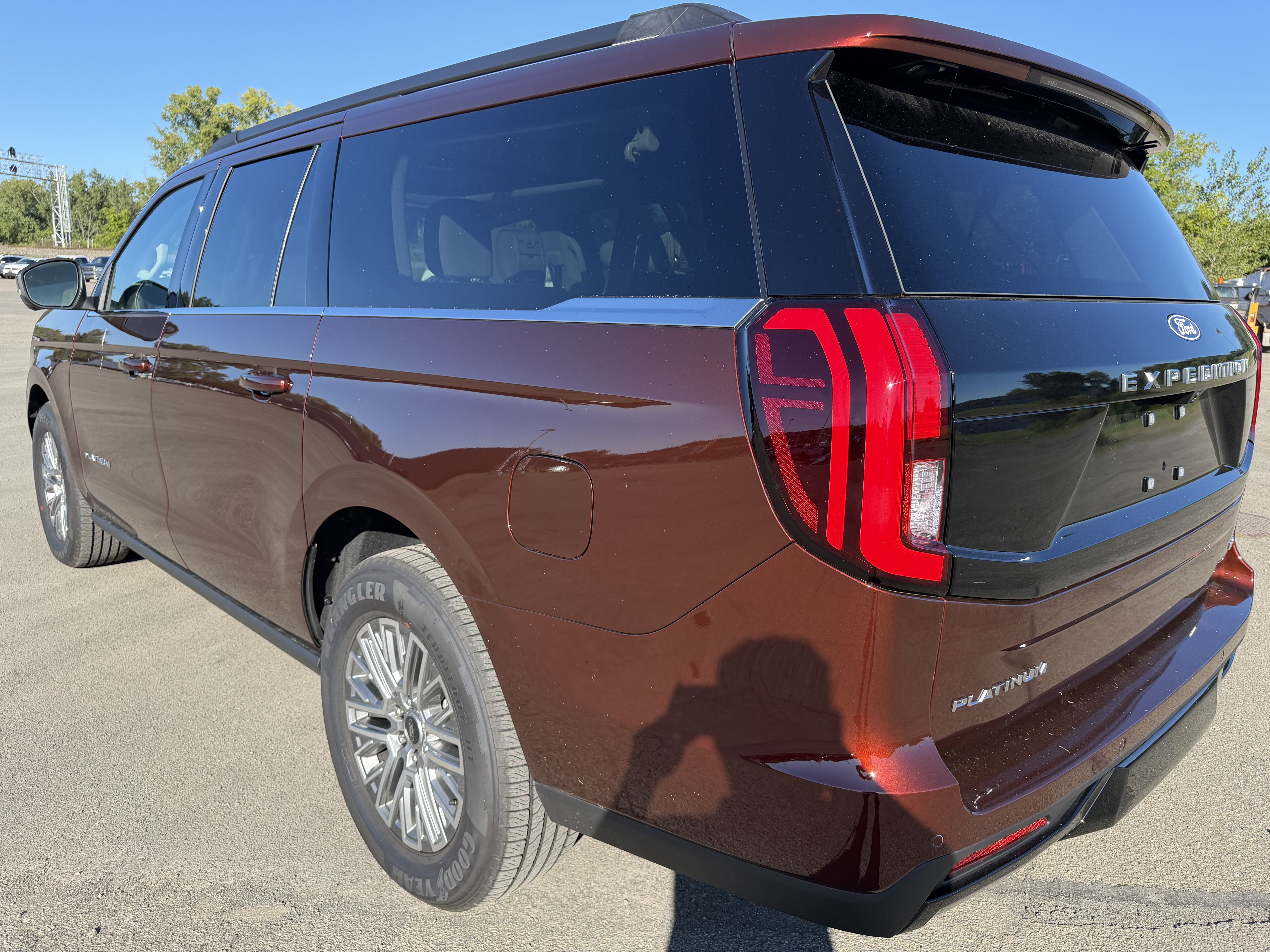 New 2027 Ford Expedition Max Platinum w/ Driver's Package AWD/4WD image 3