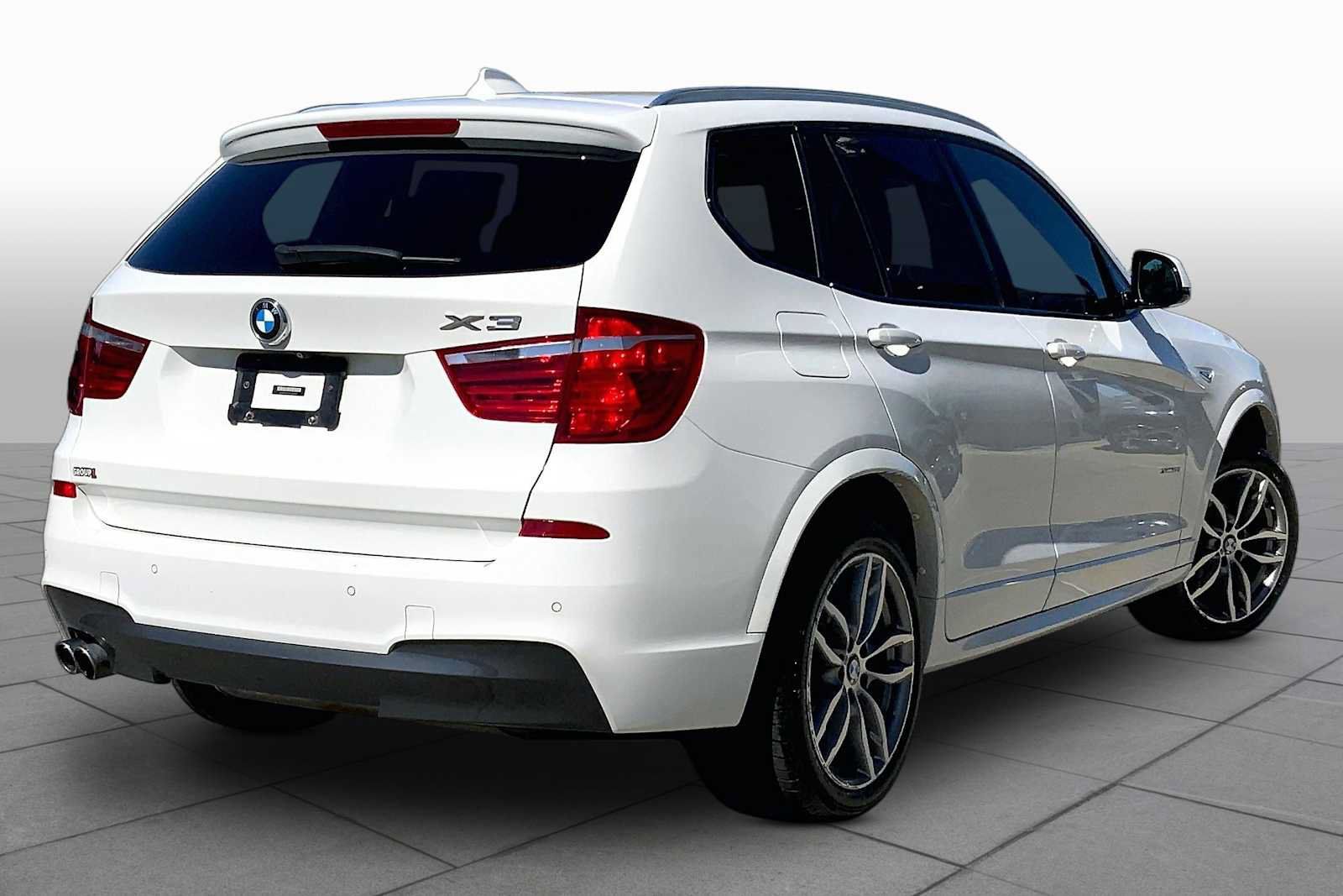 Used 2017 BMW X3 xDrive28i AWD/4WD image 13