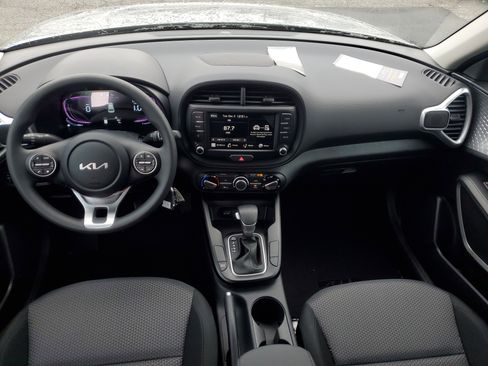 New 2025 Kia Soul LX image 15