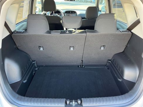 Used 2025 Kia Soul LX w/ LX Technology Package image 29