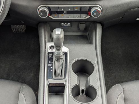 Used 2025 Nissan Altima 2.5 SV image 19