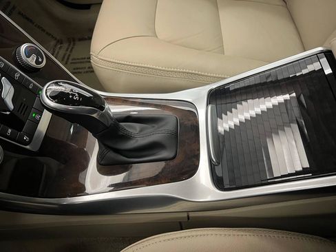 Used 2016 Volvo XC70 T5 Premier w/ Proximity Package image 22