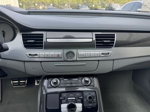 Used 2017 Audi S8 Plus AWD/4WD image 34