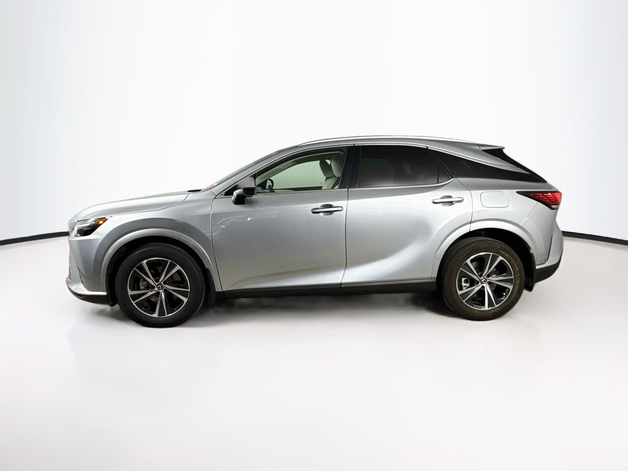 Used 2023 Lexus RX 350 Premium w/ Cold Area Package FWD image 7