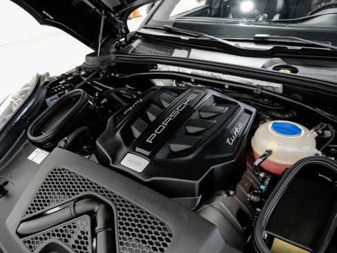 Used 2018 Porsche Macan Turbo w/ Premium Package Plus image 55