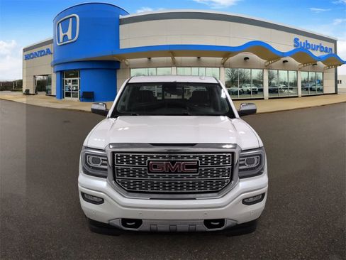 Used 2017 GMC Sierra 1500 Denali image 3