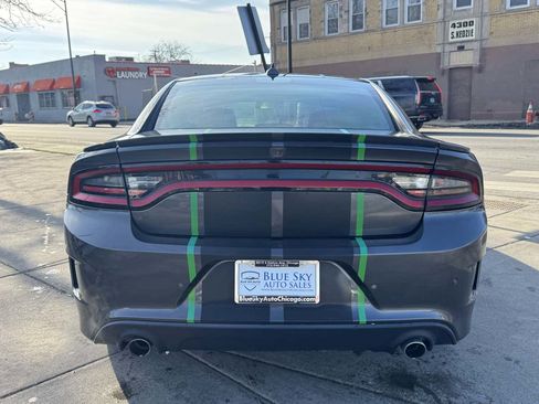 Used 2018 Dodge Charger SXT Plus w/ Beats Audio Group image 6