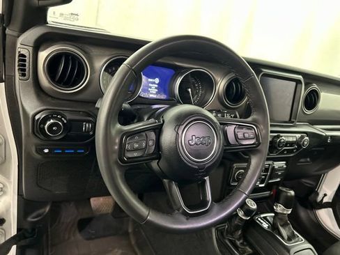 Used 2023 Jeep Wrangler Unlimited AWD/4WD image 7