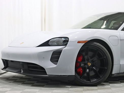 Used 2024 Porsche Taycan GTS image 3
