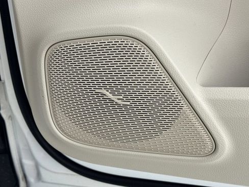 Certified 2024 Mercedes-Benz EQB 250+ image 21