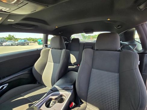 Used 2022 Dodge Challenger GT RWD image 24