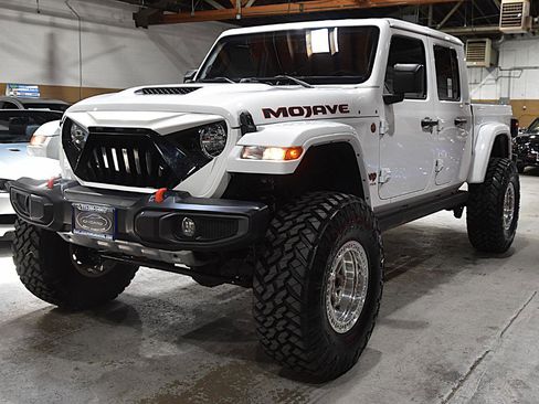 Used 2021 Jeep Gladiator Mojave AWD/4WD image 5