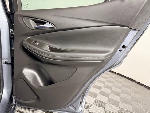 Used 2022 Buick Encore GX Select w/ Sport Touring Package image 33