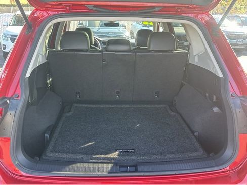 Used 2022 Volkswagen Tiguan SE image 18