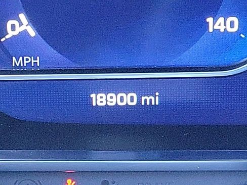 Used 2022 Chevrolet Suburban Z71 w/ Z71 Off-Road Package image 29