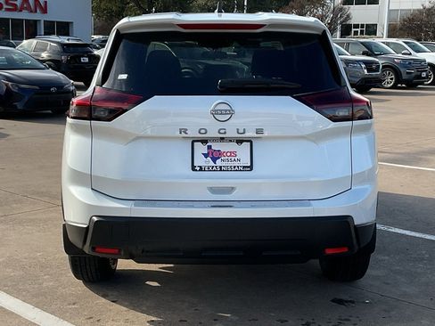 New 2026 Nissan Rogue SV image 6