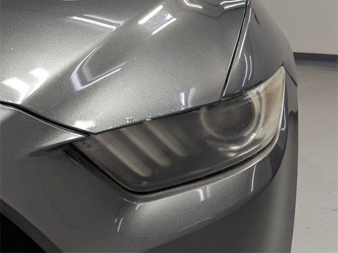 Used 2017 Ford Mustang GT image 28