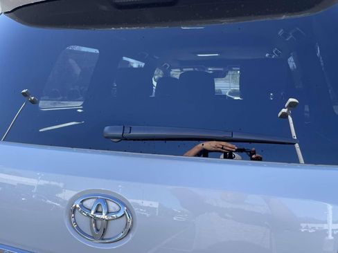 Used 2020 Toyota Land Cruiser Heritage Edition image 31