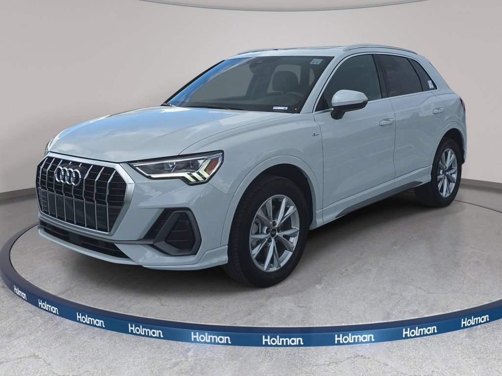 Used 2024 Audi Q3 2.0T Premium w/ Convenience Package AWD/4WD image 1