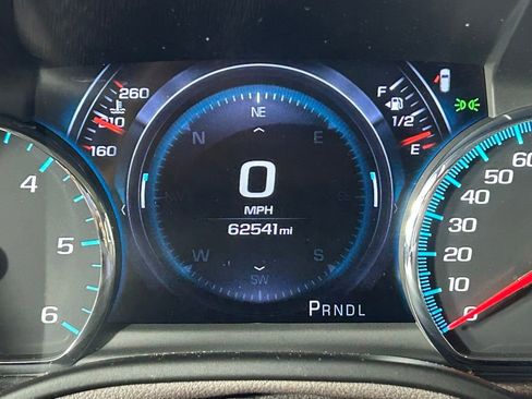 Used 2020 Chevrolet Suburban Premier AWD/4WD image 27