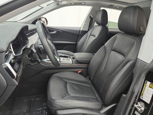Used 2023 Audi Q8 Premium w/ Convenience Package AWD/4WD image 15