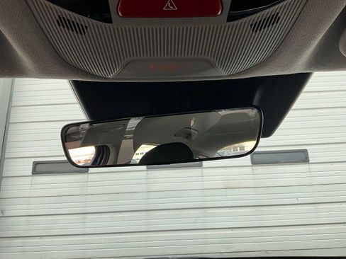 Used 2025 Kia K4 LXS image 17