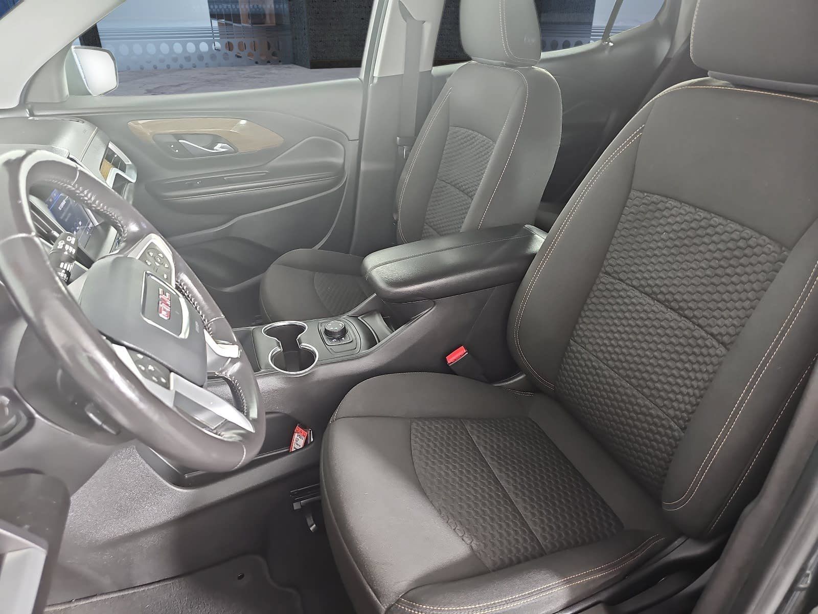 Used 2021 GMC Terrain SLE w/ Elevation Edition AWD/4WD image 12