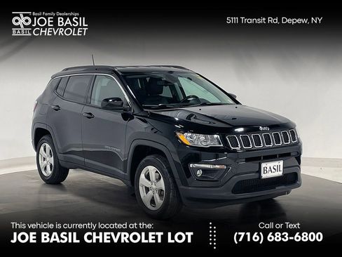 Used 2020 Jeep Compass Latitude w/ Cold Weather Group AWD/4WD image 1