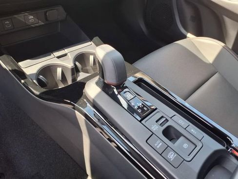 New 2025 Toyota Prius Plug-In Hybrid image 14