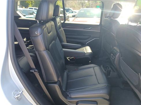 Used 2022 Jeep Grand Cherokee L Limited image 21